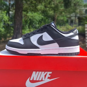 Dunk low panda - Wmns dunk low panda i storlek 39