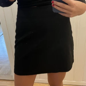 Monki kjol - Kjol från Monki! Använd 1 gång  Storlek 40 