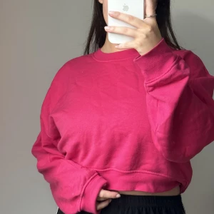 Rosa tröja - Rosa tröja i oversize, aldrig använd!