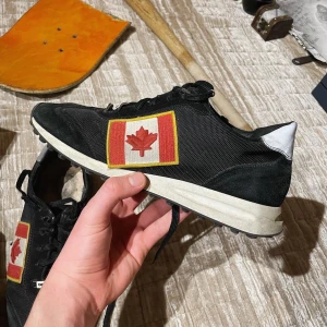 Dsquared2 Skor - Dsquared2 Logo Shoes (black) Size:EU44/UK9,5  Condition:Used Retail:7000kr 