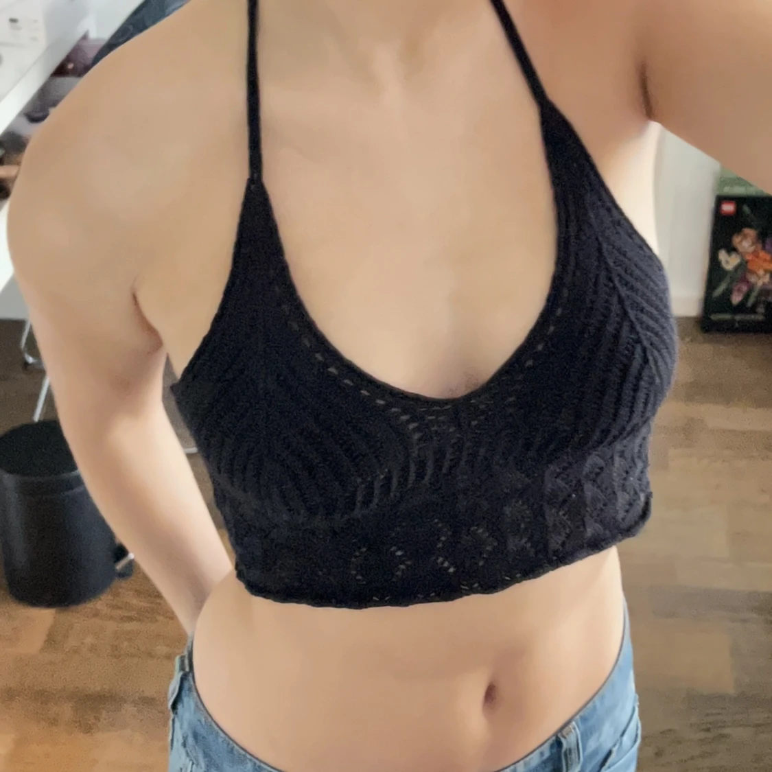 Svart virkad topp