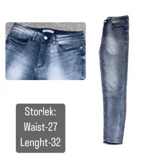 🦋Pris 100kr 🦋Bra skick 🦋Low Waist 🦋 skinny jeans  