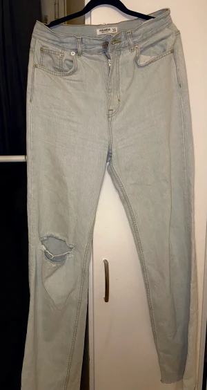 Jeans Pull&Bear - Fina men inte nya, passar den som har 40 i storlek också
