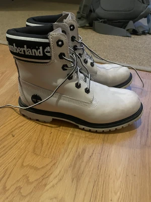 Timberland  - Nya timberland använda 2 ggr. Storlek 38