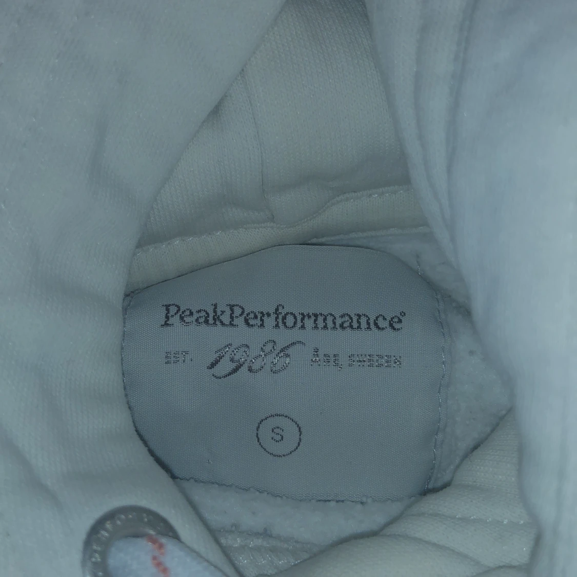 Peak performance hoodie  - 91