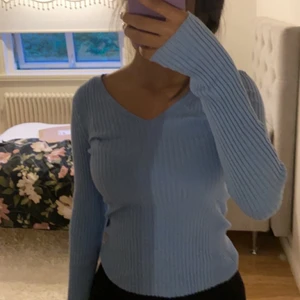 Tröja  - Blå tröja, bra skick