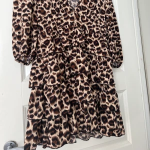 Storlek M - Aldrig använd pga för liten, skulle även passa S