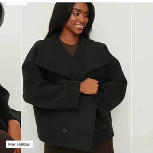 SÖKER - SÖKER DENNA I STRL 36,38 skriv om ni har🤍🤍