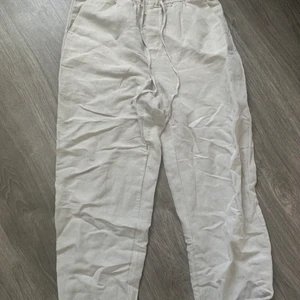 Linnebyxor  - Linnebyxor Vid intresse eller frågor skriv privat!  Köparen står för frakt! ❤️