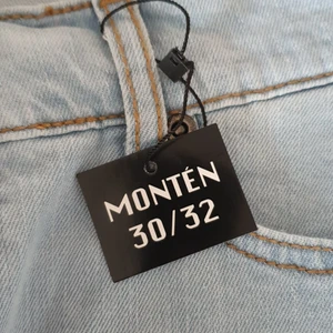 Oanvända jeans från Montén - Montén jeans strl 30/32 helt oanvända pga fel storlek