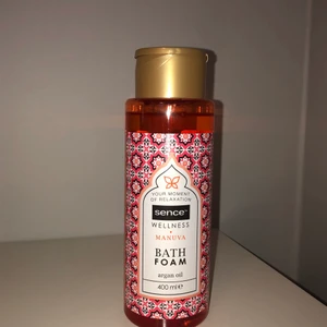 Bath Foam 400ml - Ny Bathfoam 400 ml Oanvänd och oöppnad Frakt: Spårbart till brevlåda 57kr