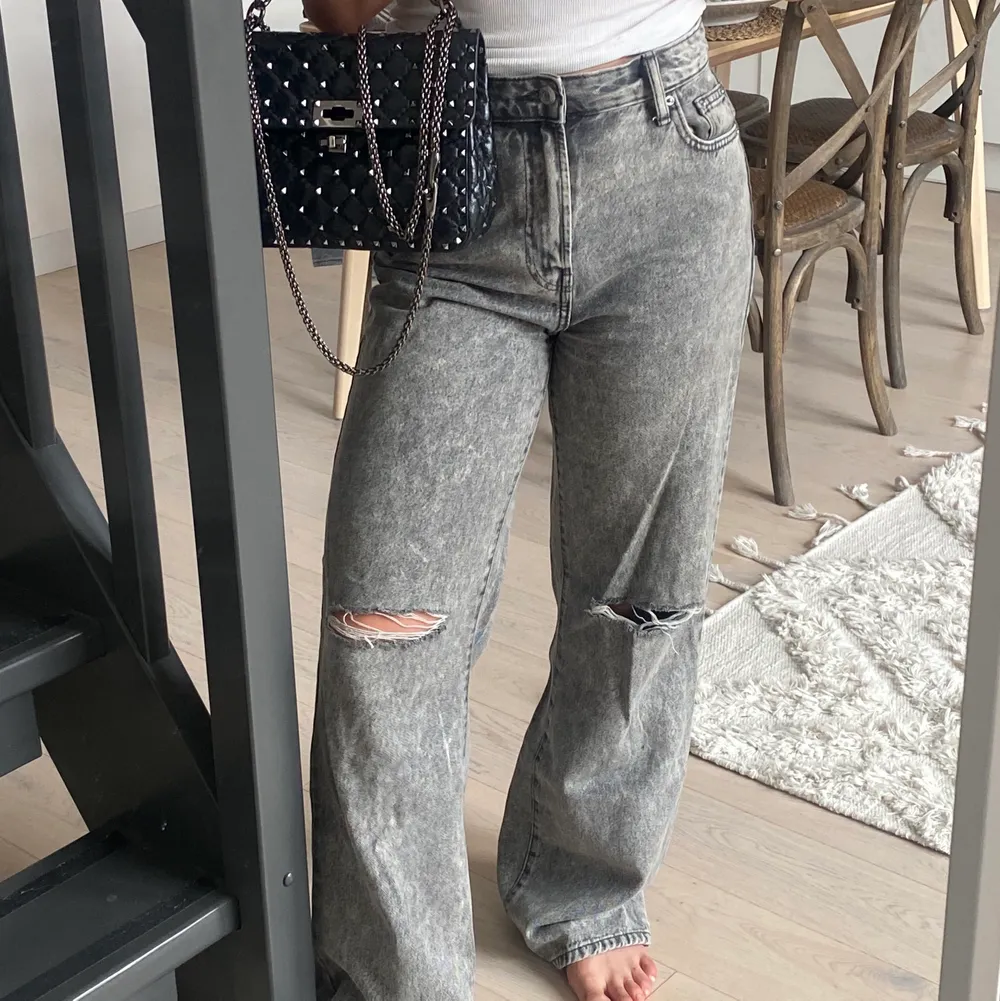 Beshka jeans i stl 26. Supersnygg mid-waist model💕. Jeans & Byxor.