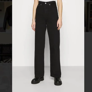 Levi’s high loose  - Säljer ett par levi’s high loose i storlek 26 som blivit för små 🙈 