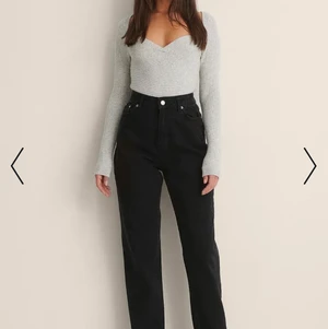 Jeans  - Säljer mina jeans från na-kd då de är för stora för mig!