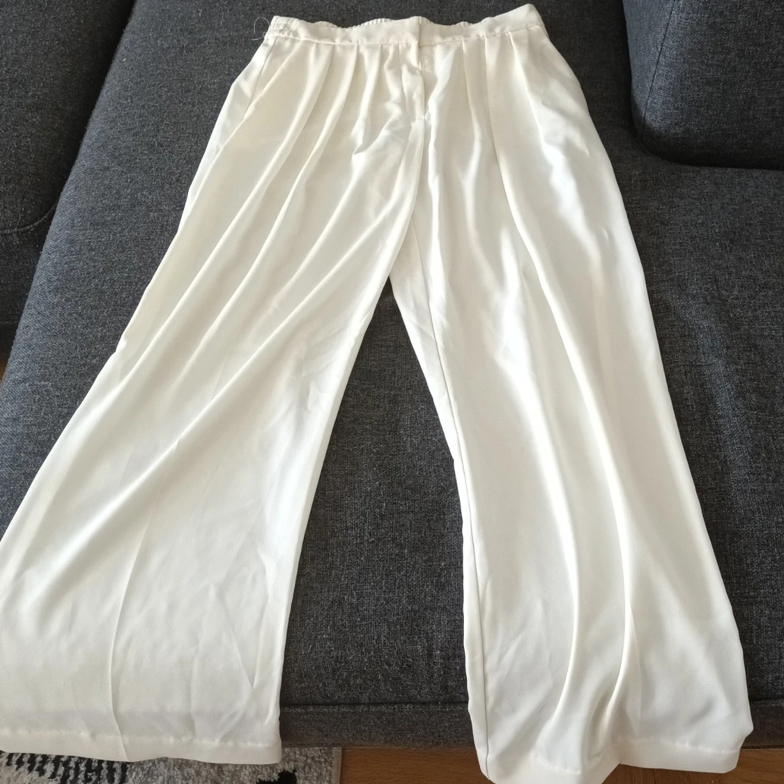 White trouser from Mango size xs-s