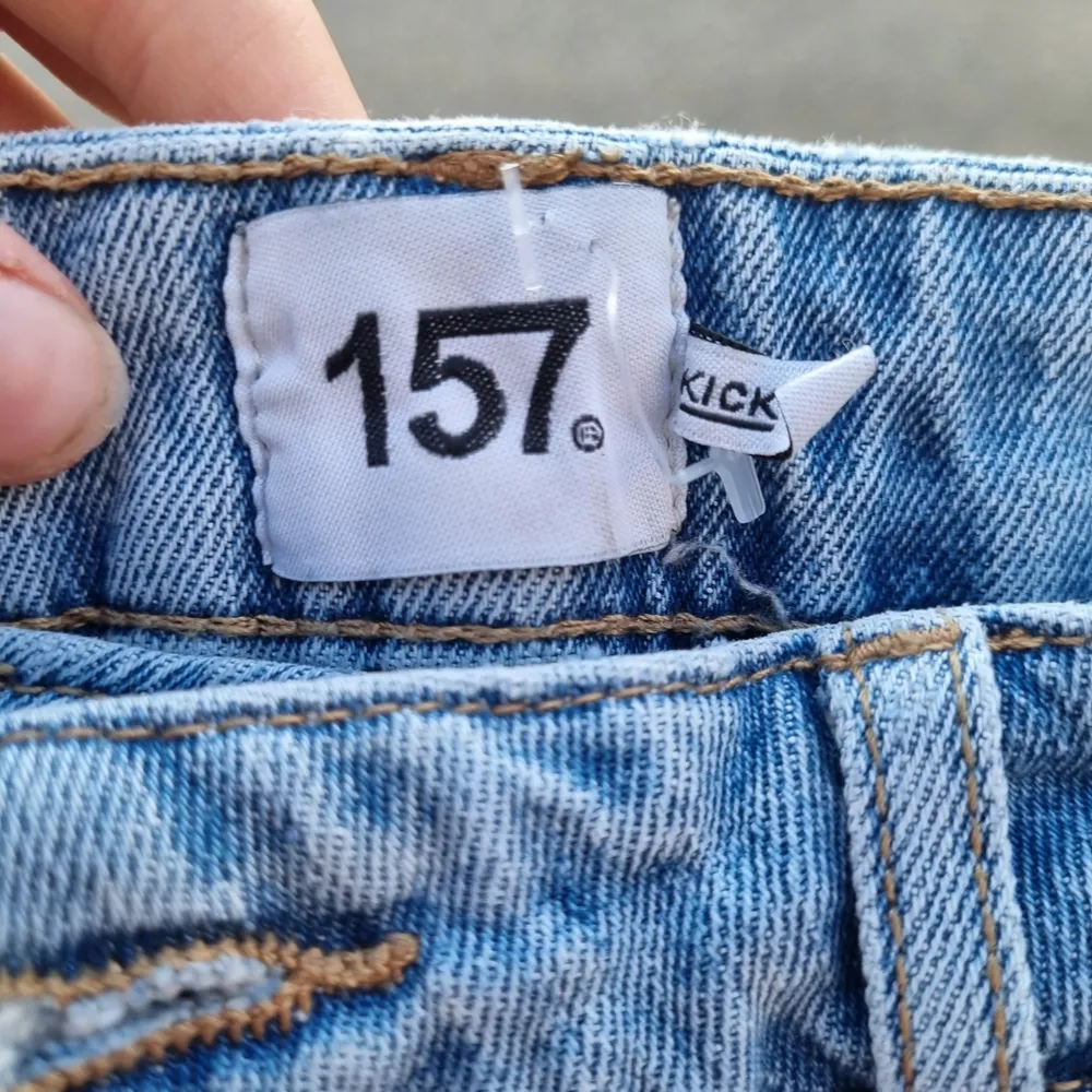 Högmidjade jeans från lager157 aldtig används pgr att de var för stora.🥰. Jeans & Byxor.