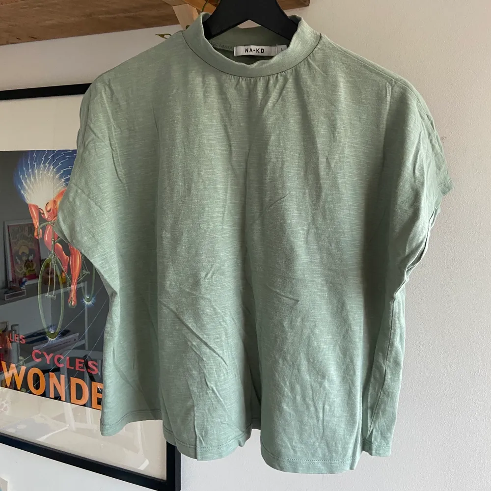 Superfin tröja i en härlig grön färg i storlek S från NA-KD💞🌻. Tröjor & Koftor.