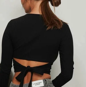 SÄLJER  - En jätte fin tröja i bra sick använd fåtal gånger😻⚡️