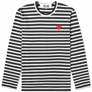 Cdg play long sleeve  - Säljer min äkta cdg play tröja skick 10/10, är storlek XL men sitter lite mindre, kom privat för mer bilder. Nypris runt 1500