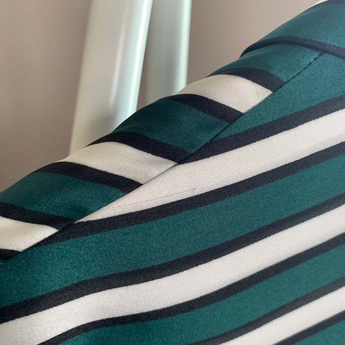 Randig skjortblus från GinaTricot - 91