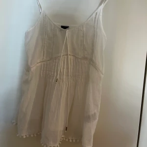Somrigt linne - Linne från Gina, skit fint t sommaren❤️ strl 34 men passar även mig med 36