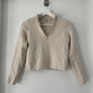 Na-kod tröja - Säljer denna fina och gosiga tröja som inte kommer till användning. Det är storlek XXS men jag bruka bära storlek S ibland XS.