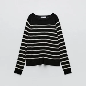 Randig zara tröja  - Denna randiga populära tröjan från zara, perfekt till sommarn då den är ganska tunn. Säljer samma fast i blågrå. Skriv privat för fler bilder eller frågor.