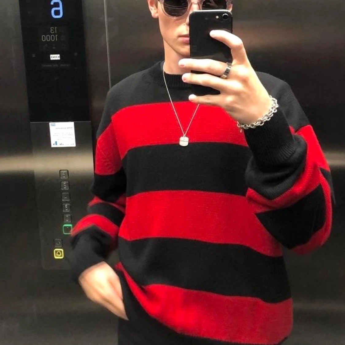 Stickad tröja tres bien