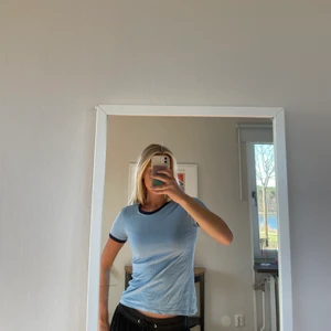 Tröja - Från bikbok i strl XS, säljs för 50kr + frakt!