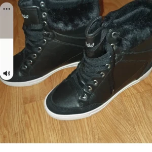 Guess 37 en gång använder - köpt fel storlek 