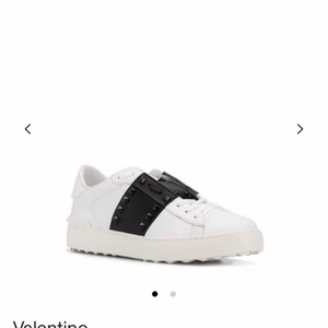 38 - Säljer doma då jag råkade köpa fel storlek.Aldrig använda och är i bra skick 💞