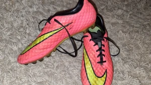 Nike Hypervenom - Nike Hyoervenom strl 42