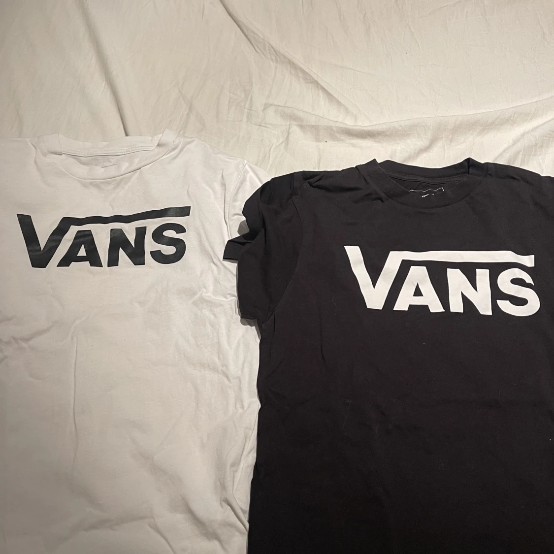 VANS tshirts