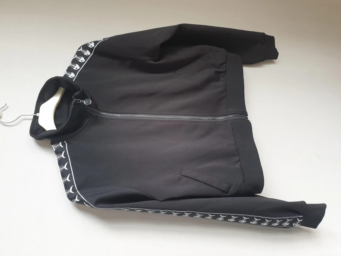 Fin jacka i vct tyg storlek xs