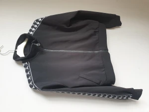 Fin jacka i vct tyg storlek xs - En fin jacka i vct tyg. Oanvänd. 