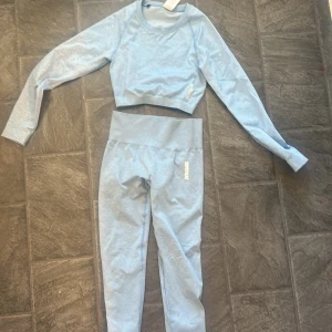 Tränings set gymshark  - I bra skick använd ett fåtal gånger 