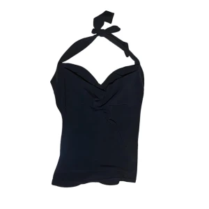 HALTERNECK - halterneck top🖤perfekta fest topen. Storlek S. 