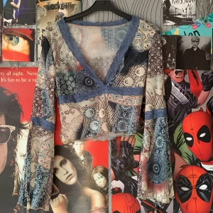 Cute boho shirt  - Selling because it’s too small for me! 