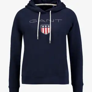 Gant hoodie i storlek S. Köpt för 1200 kr, säljs för 600 kr💕