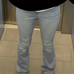 Nelly  - Bootcut jeans från Nelly. Storlek 36. Även väldigt stretchiga.