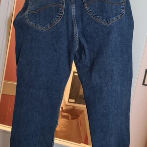 Lee jeans - Fina Lee jeans som knappt är använda 