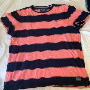 Bondelid - Rätt så ny, säljer pga storleken inte passar mig!