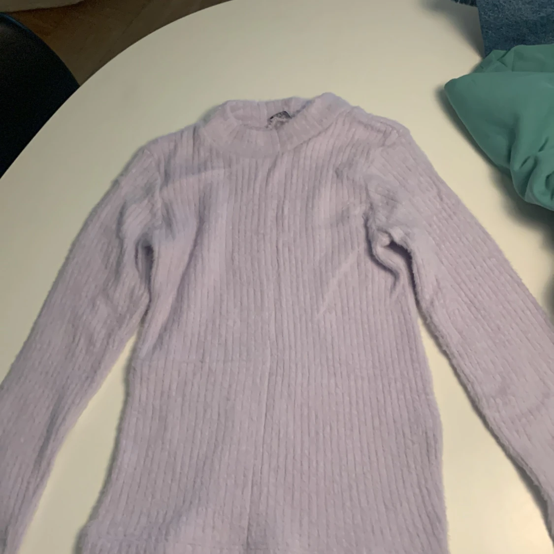 Zara tröja i fluffigt material