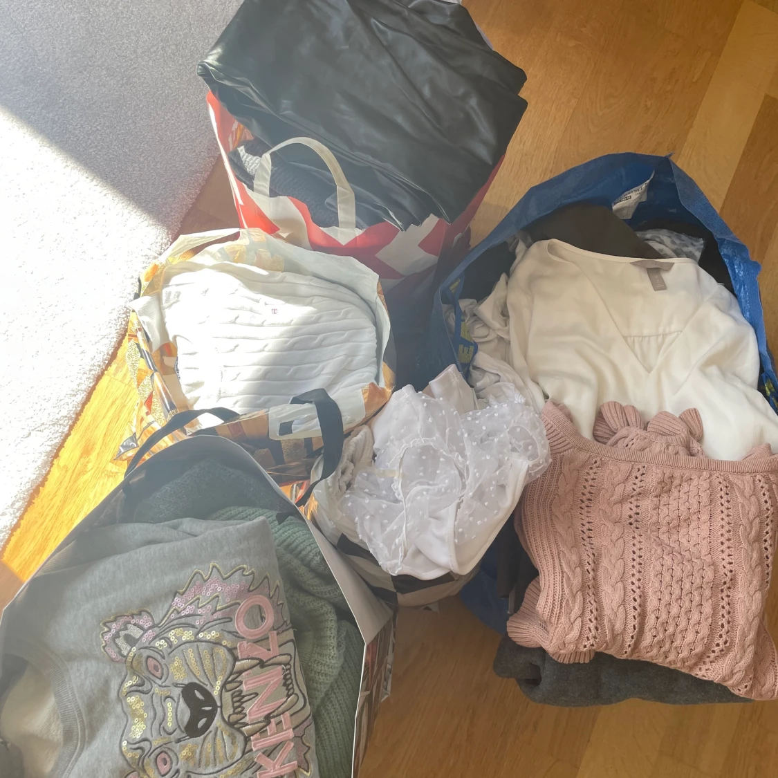 Blandade kassar högst bud vinner