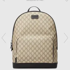 Tjena! har en helt ny GG Supreme backpack. Köpte den på Guccis hemsida för 15 000 kr. Finns inga skador på väskan alls. Kom med bud