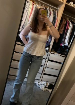 Hm topp - Säljer denna jättefina toppen från H&M💞 Perfekt nu inför sommaren😊