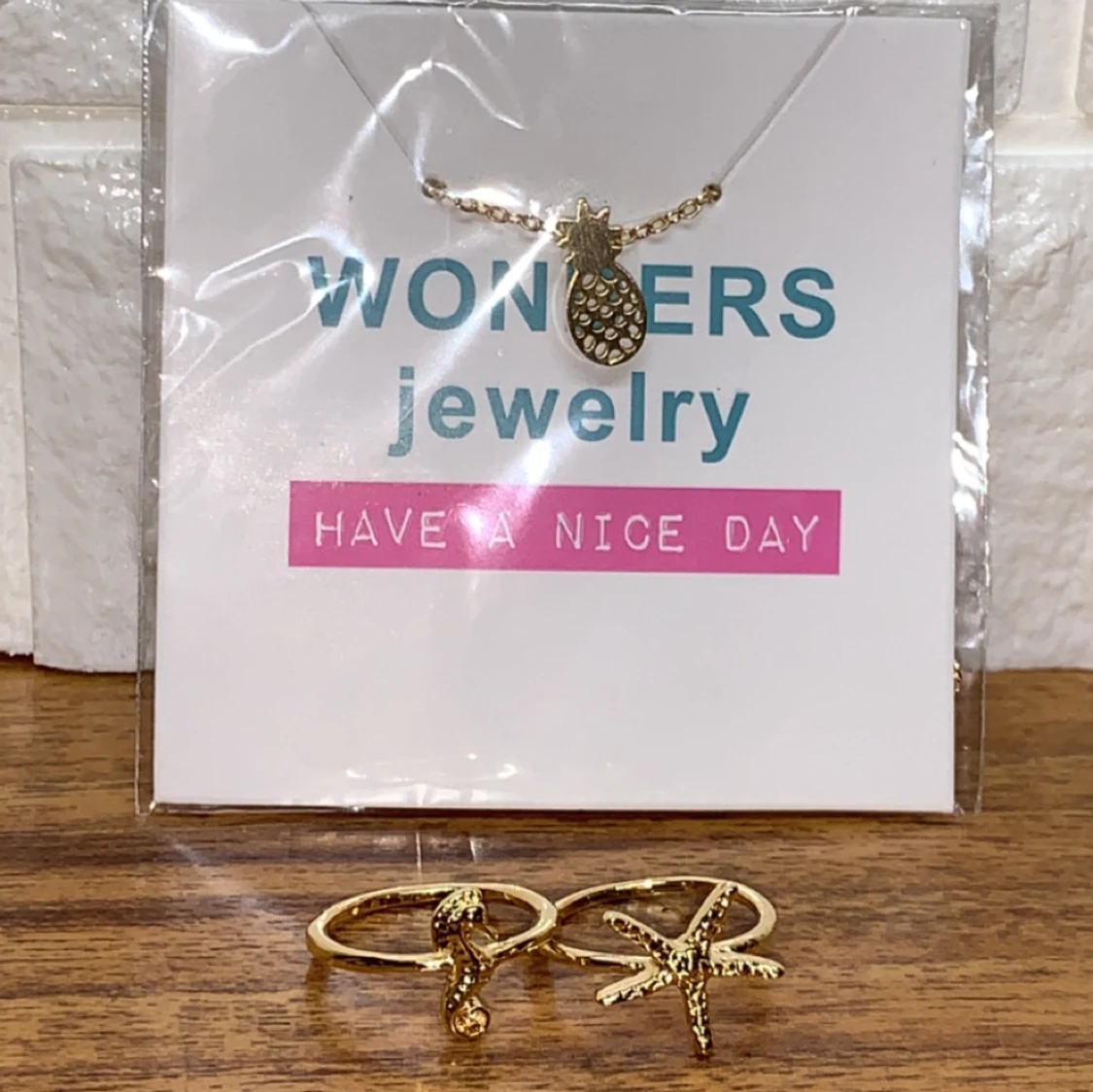 Helt oanvända smycken