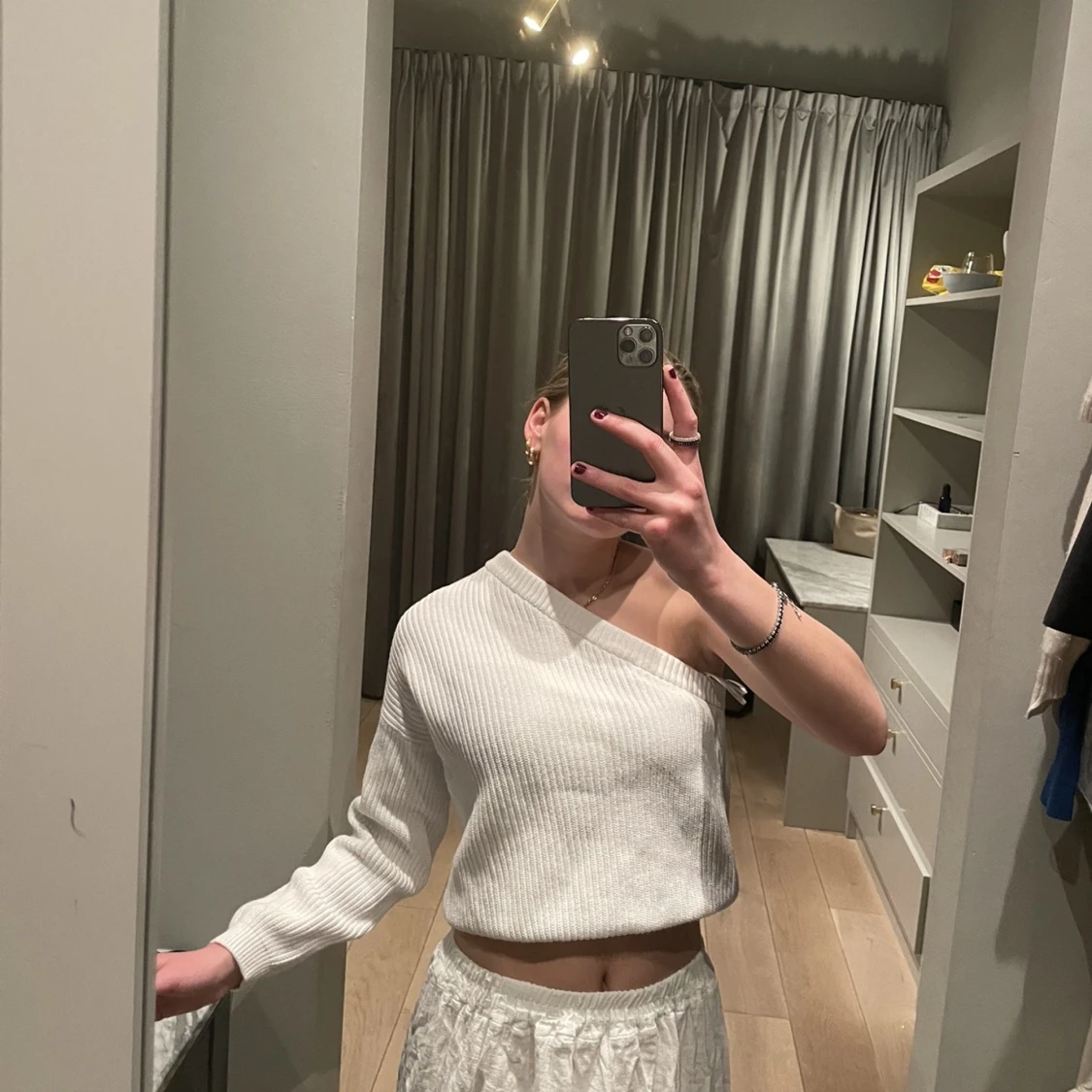 Stickad one shoulder top 