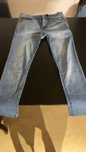 Blå jeans från H&M - Blå jeans från H&M