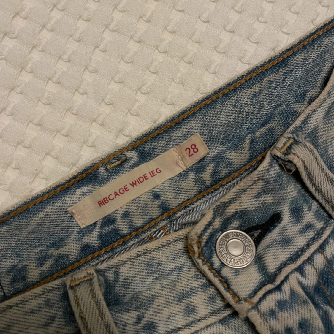 Levis jeans  - 90